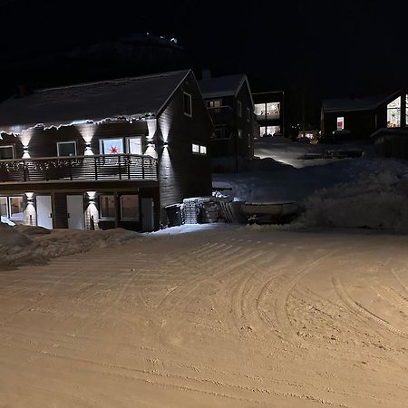 Tromsdalen Aurora Apartments Tromso Ngoại thất bức ảnh